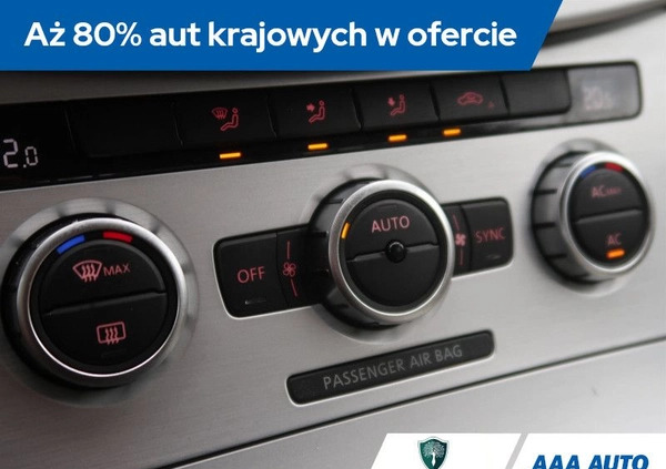 Volkswagen CC cena 46000 przebieg: 183317, rok produkcji 2012 z Dukla małe 232